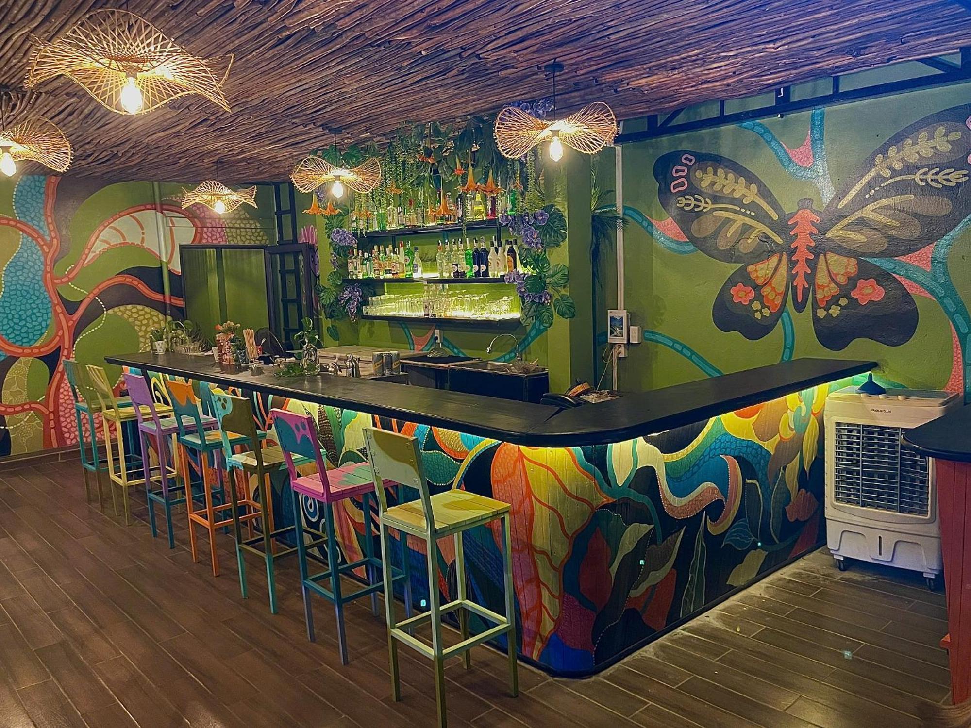 Catba Pod Hostel - Restaurant And Rooftop Bar Dong Khe Sau Dış mekan fotoğraf